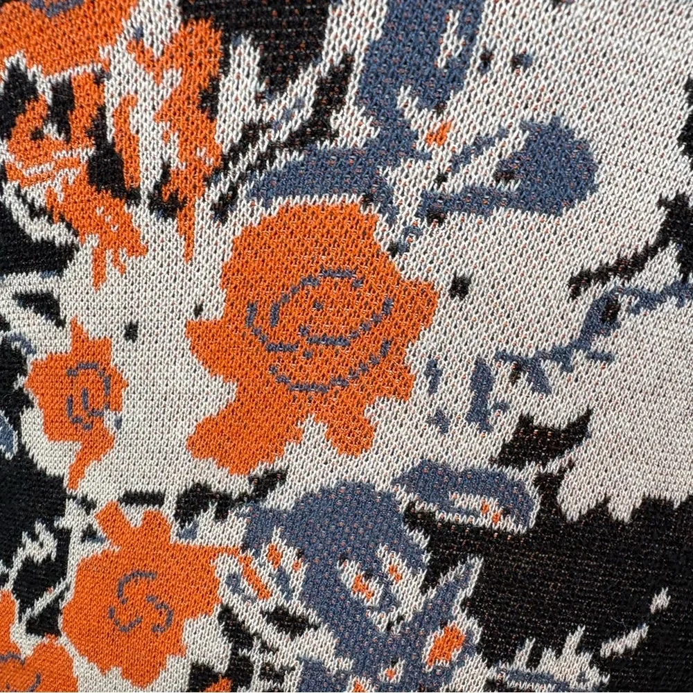 Woman’s BCBG Maxazria sleeveless silk blend floral knit dress size S - Picture 3 of 5